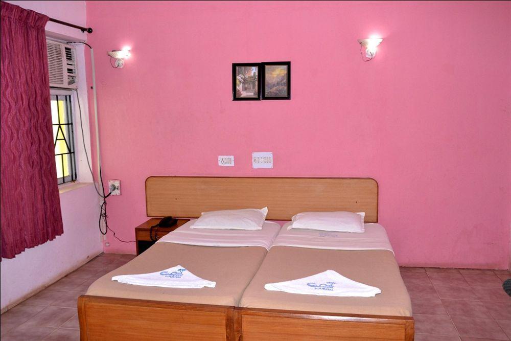 Отель Colva Residency Экстерьер фото